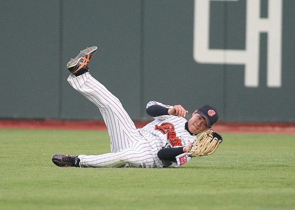 김민하선수의 호수비장면